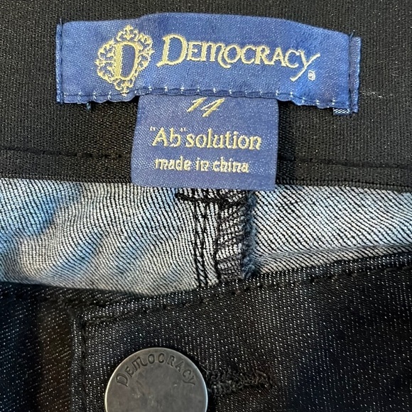 DEMOCRACY Jeans - Picture 3 of 8